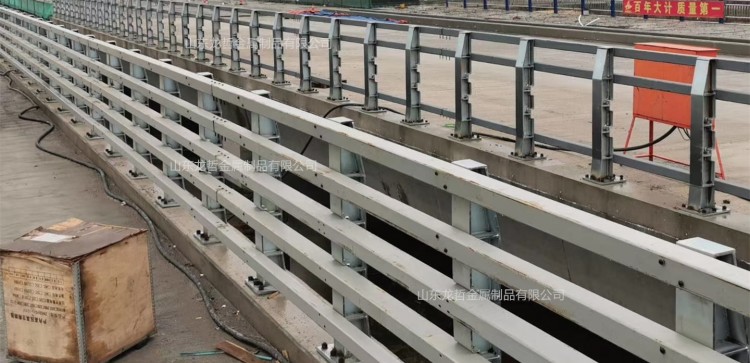 五橫梁防撞護欄 五橫梁防撞護欄